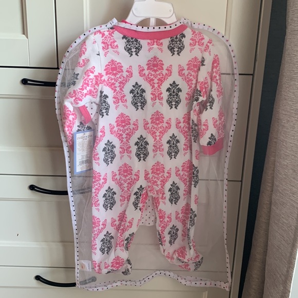 Baby girls onesie & pjs - Picture 2 of 4